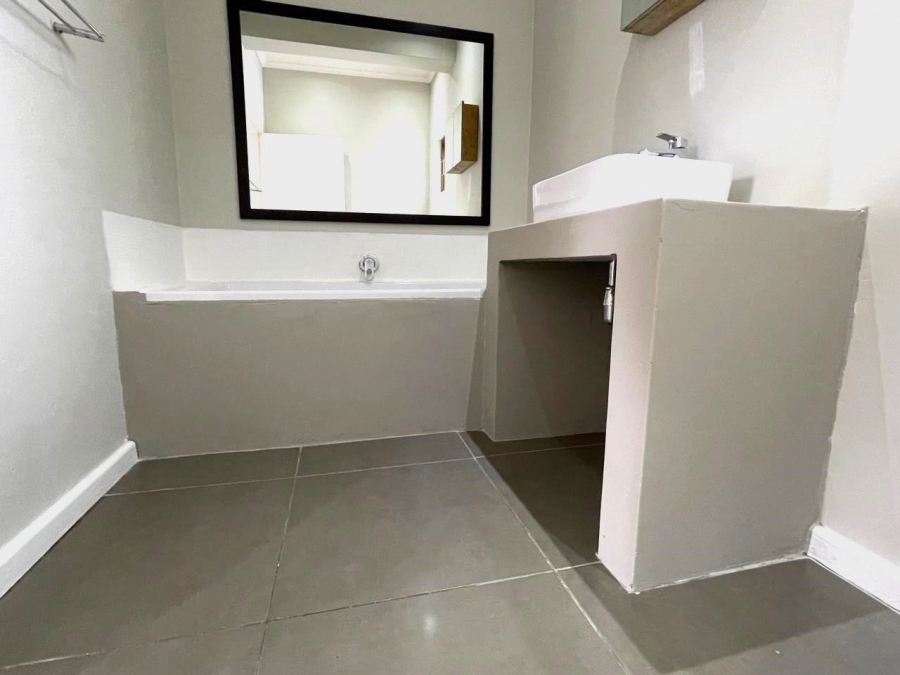 4 Bedroom Property for Sale in Mossel Bay Central Western Cape